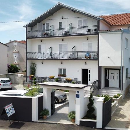 Bed & Breakfast Maki 비오그라드나모루 외부 사진